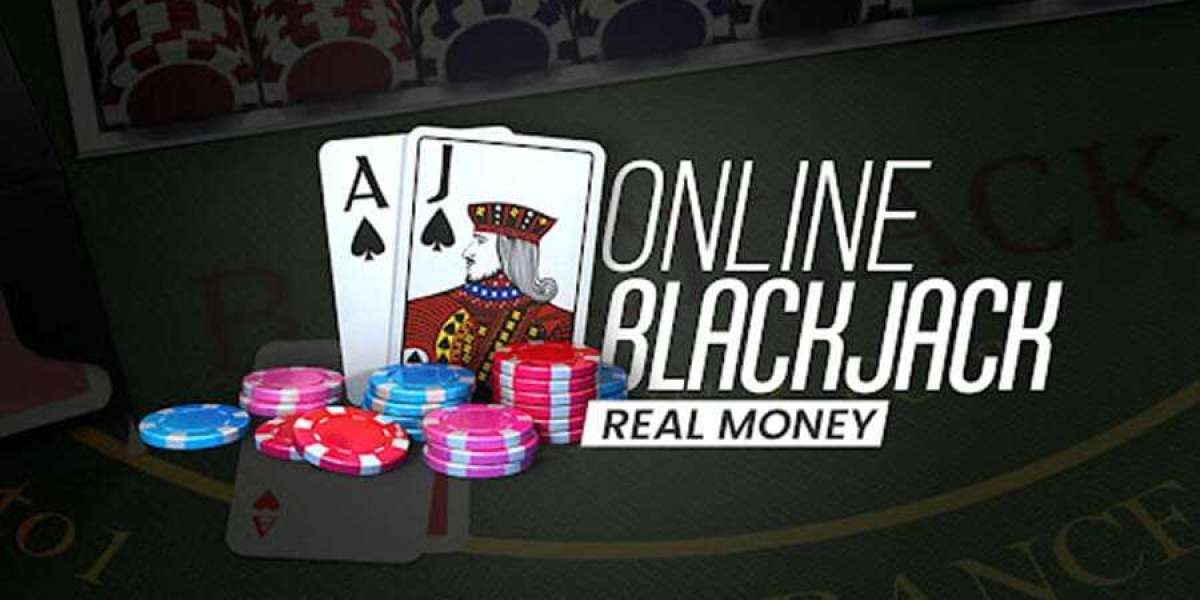 Rolling the Dice: The Allure and Ins and Outs of Online Casinos